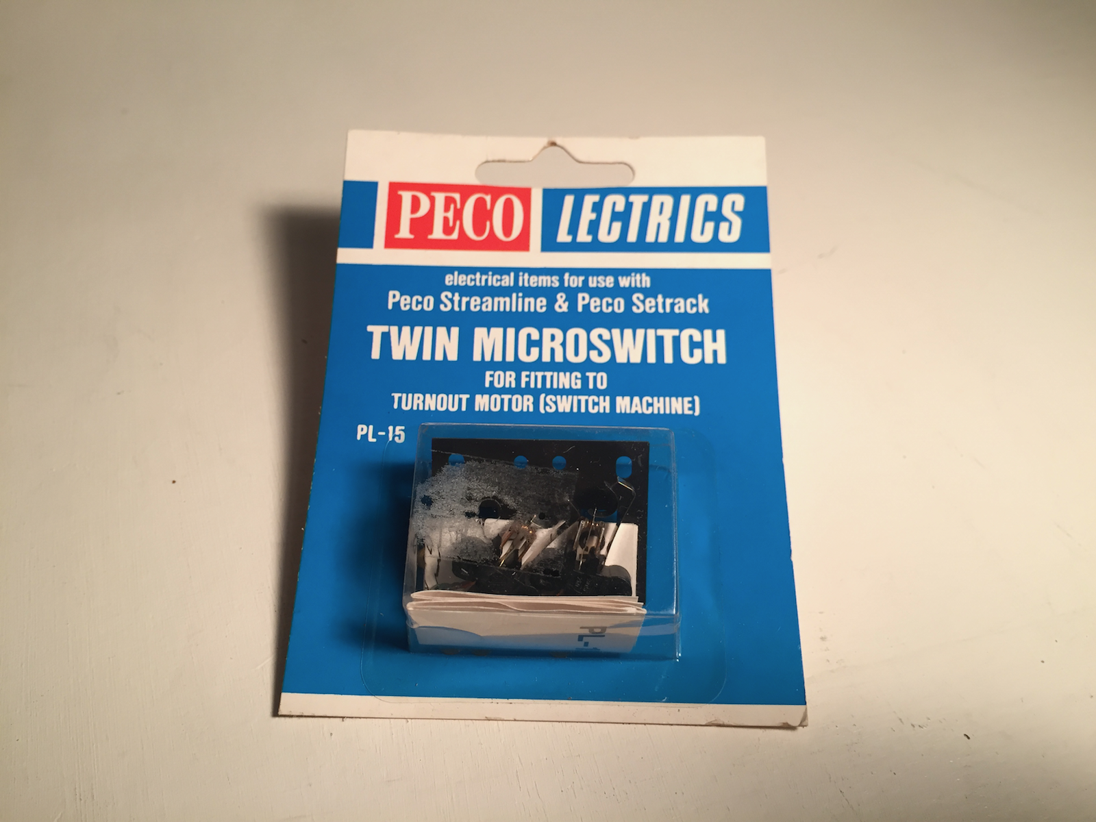 OR803 | PECO ENGLAND PL-15 TWIN MICRO SWITCH | AS NEW