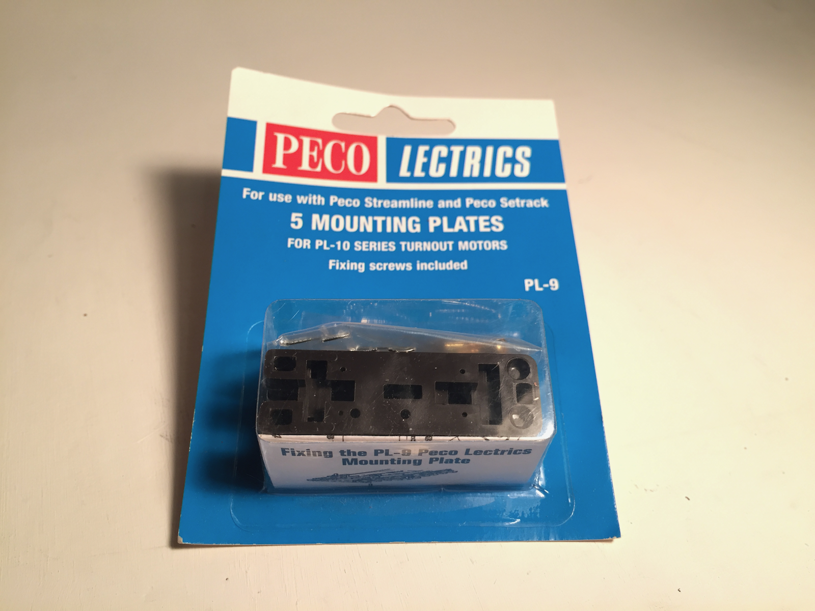 OR805 | PECO ENGLAND PL-9 MOUNTING PLATES (5 PIECES) | AS NEW