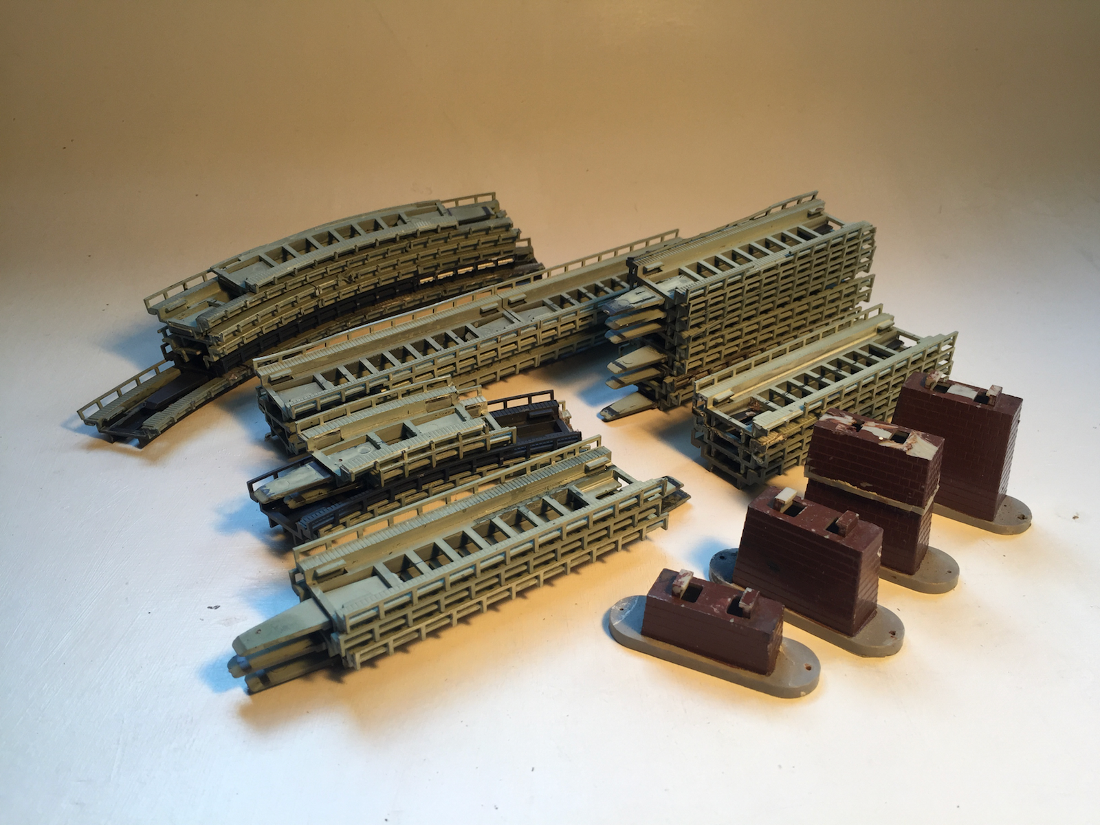 SC003 | STRAIGHT & CURVED STEEL GIRDER BRIDGE SECTIONS | N SCALE